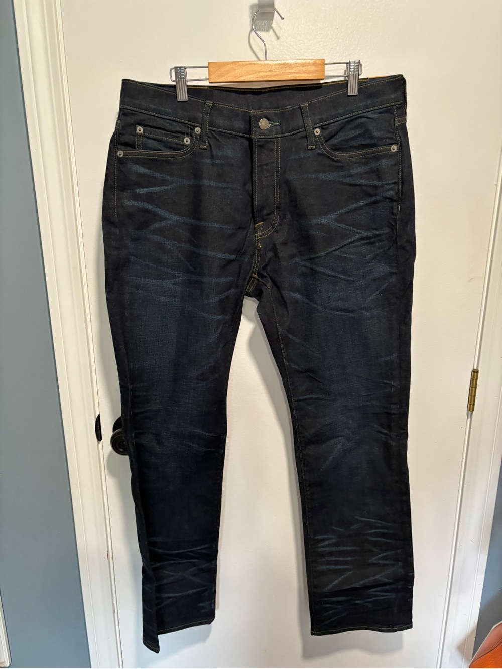 Abercrombie & Fitch Men’s Slim Dark Denim Stretch Jeans